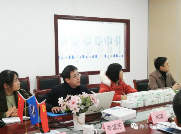 高新區(qū)管委會副主任呂波帶隊蒞臨深藍調研指導
